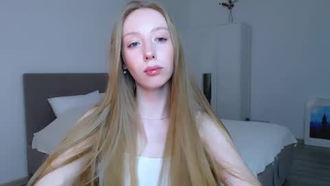 Snapshot of luna_insanity chatting on February 7, 12:42 am Luna online show from February 7, 12:42 am