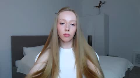 Snapshot of luna_insanity chatting on September 22, 9:30 pm Luna online show from September 22, 9:30 pm