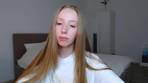 Snapshot of luna_insanity chatting on February 12, 10:59 pm Luna online show from February 12, 10:59 pm