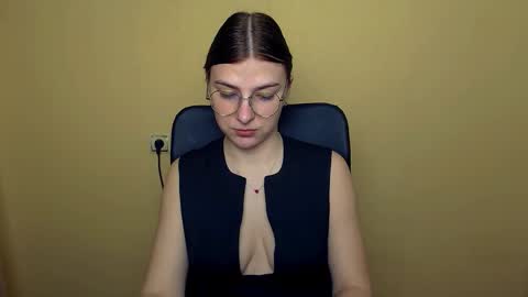 Luna online show from November 21, 1:09 pm