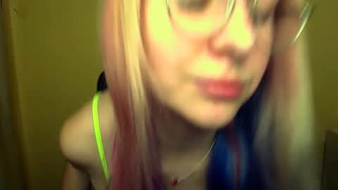 Snapshot of luna_lush_ chatting on March 11, 8:19 am Luna online show from March 11, 8:19 am