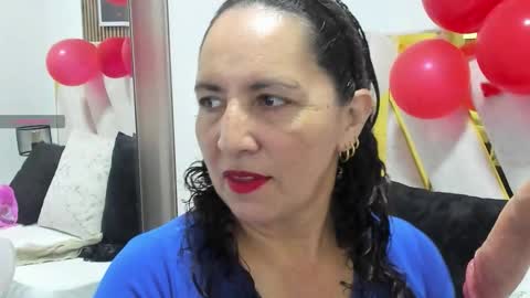 luna_naughty1 online show from February 16, 7:12 pm