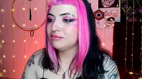 MISS LUNA  online show from February 4, 1:12 am