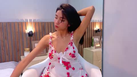 LUNA  online show from February 24, 1:25 pm