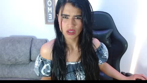 Snapshot of luna_starr69 chatting on September 27, 9:34 pm luna_starr69 online show from September 27, 9:34 pm