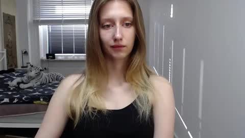 L U N A  online show from September 10, 5:30 am