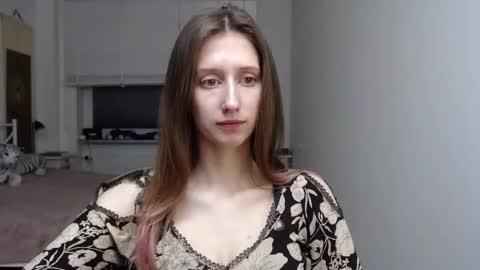 L U N A  online show from January 12, 6:31 am