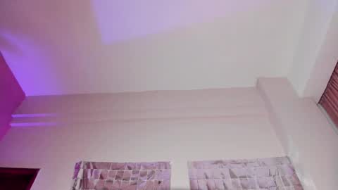 Luna Aspen online show from March 27, 6:31 pm