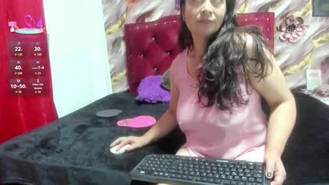 lunaawhitee online show from March 19, 3:12 am