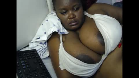 lunabloom01 online show from January 16, 10:13 am