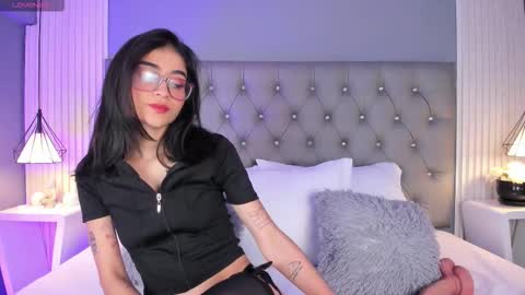 Luna  online show from January 9, 5:40 pm