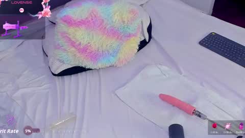 Luna online show from March 27, 7:37 pm