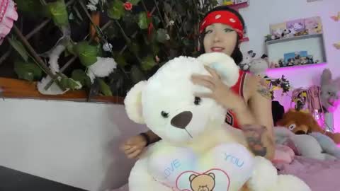 Snapshot of lunacristal_moon chatting on January 23, 10:44 pm lunacristal_moon online show from January 23, 10:44 pm