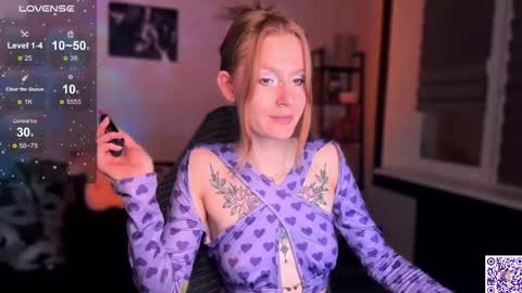 Britney online show from November 24, 6:50 pm