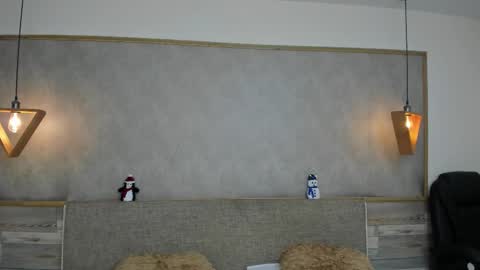 LUNA  online show from December 1, 1:20 pm