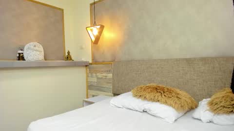 LUNA  online show from November 14, 2:08 pm