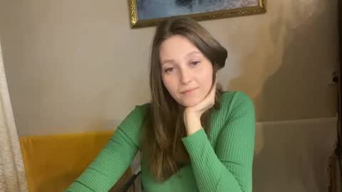 lunafeather online show from March 26, 6:24 pm