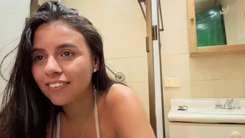 lunaluxe1001 online show from February 10, 3:04 pm