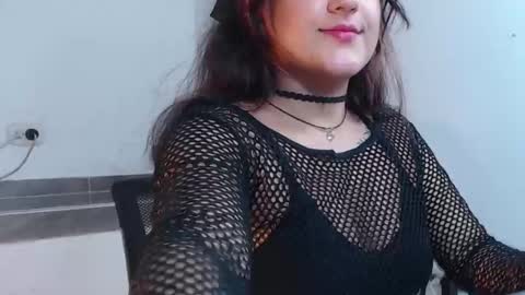 Julieth  online show from December 5, 11:45 pm