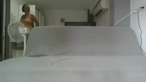 LunaPearl   online show from November 13, 7:00 am