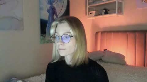 Snapshot of lunar_sofia chatting on September 27, 1:09 pm Sofia online show from September 27, 1:09 pm