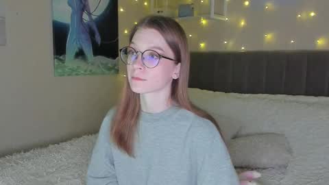 Snapshot of lunar_sofia chatting on February 12, 4:33 pm Sofia online show from February 12, 4:33 pm