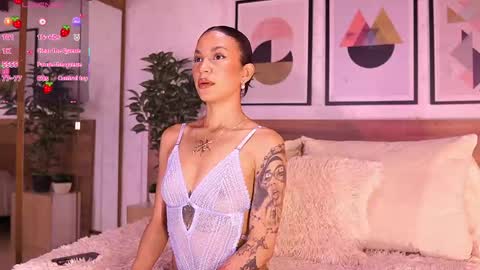 Luna Ruso  online show from March 23, 7:52 pm