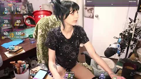 ..LunaSparkles. online show from February 18, 6:37 am