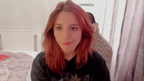 Snapshot of lunatale chatting on September 17, 1:36 pm Kate online show from September 17, 1:36 pm