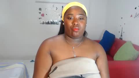 luna thaylor online show from December 6, 3:28 pm