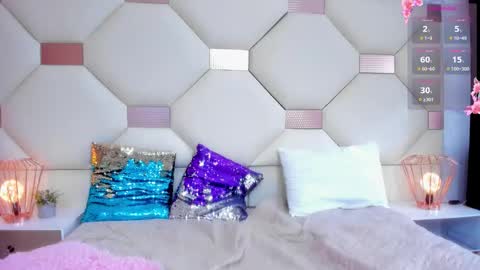 Snapshot of lunatoledo chatting on September 22, 12:42 pm Luna Toledo online show from September 22, 12:42 pm