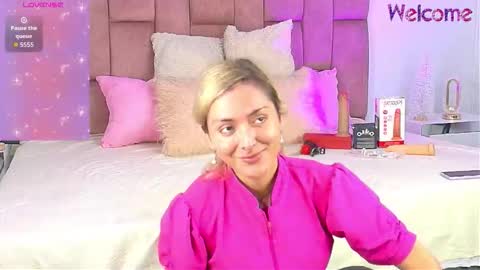 lunitadiva online show from November 27, 1:19 pm