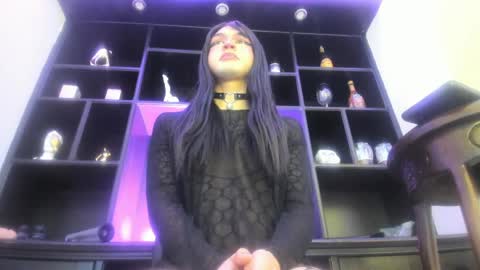 lunmei online show from March 31, 10:10 pm