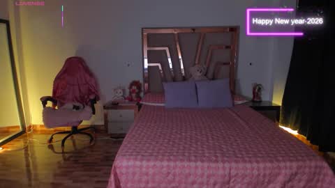 LUNA ROSE online show from January 8, 3:01 am