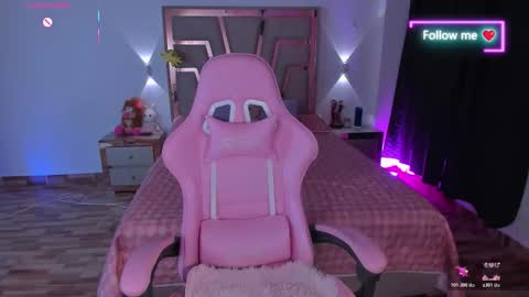 LUNA ROSE online show from February 21, 6:27 am