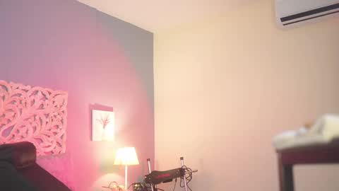 lupe online show from September 12, 7:49 pm