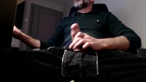 Snapshot of lure4beef chatting on January 30, 4:34 pm lure4beef online show from January 30, 4:34 pm