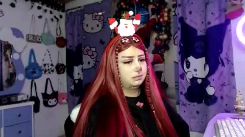 lussyevans_ online show from December 15, 6:31 am