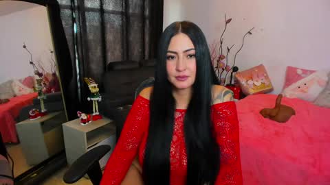 Snapshot of lustful__babe chatting on December 20, 6:35 pm lustful__babe online show from December 20, 6:35 pm
