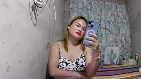 Flora Mae online show from February 3, 4:33 pm