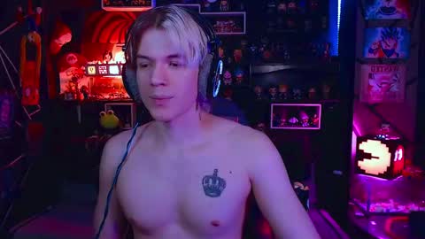 lustymatt online show from November 7, 3:31 am