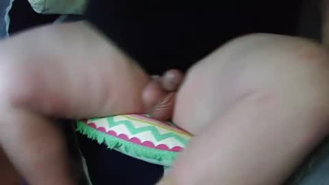 Snapshot of luv2fuk89 chatting on March 1, 11:17 am jayred231413 online show from March 1, 11:17 am