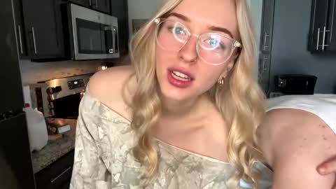 Can  Van online show from February 21, 4:54 pm