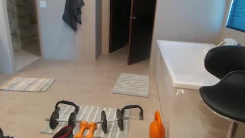 luv_missle online show from March 8, 4:50 pm