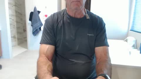 luv_missle online show from March 10, 7:07 pm