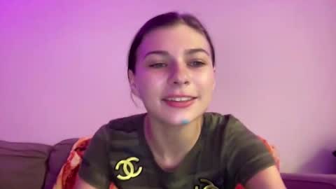 luvkoko online show from September 30, 8:47 am