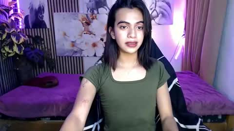 luvrr_trixie online show from February 27, 2:42 pm