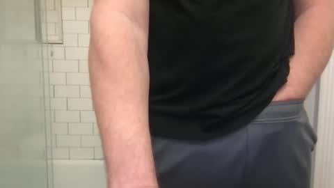 lvguynextdoor440656 online show from November 17, 2:14 am