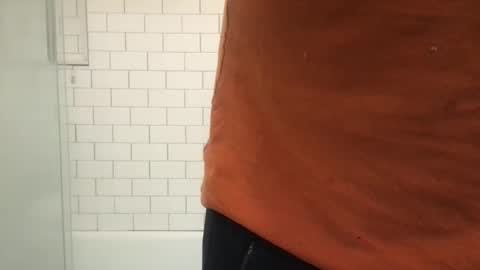 lvguynextdoor440656 online show from March 15, 4:17 am