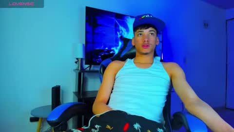 Lyam online show from March 25, 4:30 am